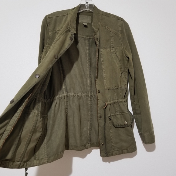 🌸 Hinge Seattle Olive Green Utility Military Jacket Size Small - Picture 8 of 11